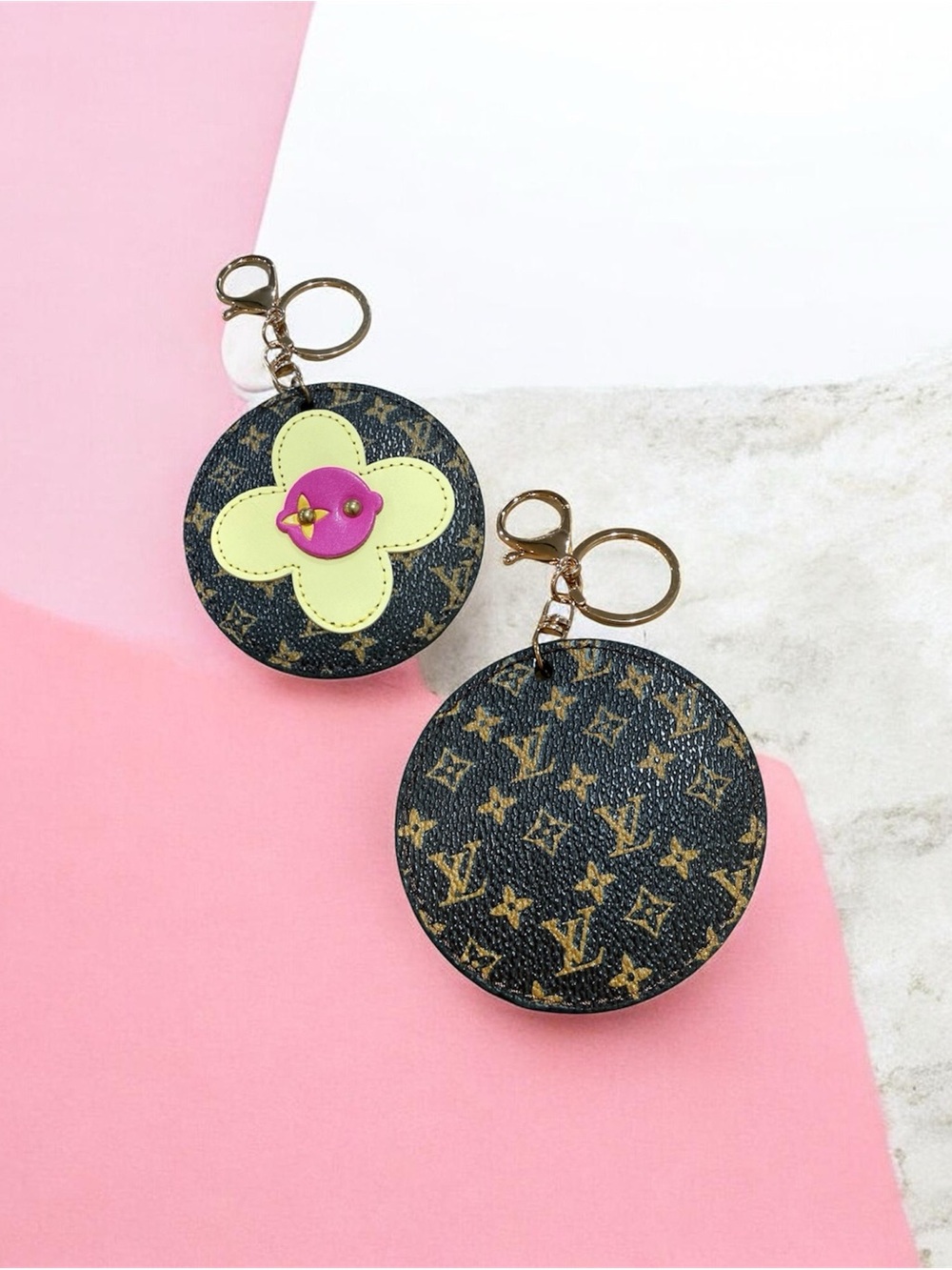 Fashion Monogram Round Key Holder with Yellow and Pink Flower (One Keychain) - Picture 2 of 4